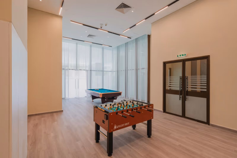 Foster Al Durrah Tower #4